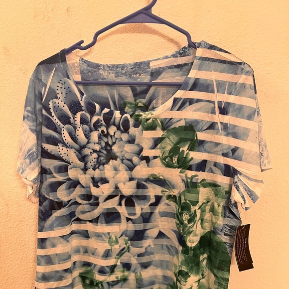 Style &Co floral  striped blue and green top - Picture 1 of 8